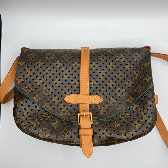 Louis Vuitton Saumur 30 Perforated Monogram Canvas Crossbody Shoulder Bag - Picture 1 of 4